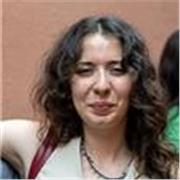 Insegnante di italiano, inglese, filosofia e storia. Laureata con 110L in Filologia. C1 in inglese