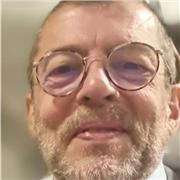 Avvocato con esperienza ventennale, pratica di insegnamento, offre ripetizioni on line e in presenza in diritto pubblico e privato.