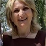 Journaliste epérimentée donne cours sur mesure de la primaire aux adultes professionnels