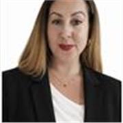 Soy una persona con mucha paciencia y entregada en lo que hago, además soy muy organizada 