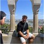 Estudiante de penúltimo año de Nutrición Humana y dietética que imparte clases de física, química y matemáticas