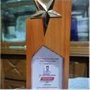 English Tutor will teach you reading, writing, speaking and listening focusing on grammar and vocabulary