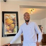 Étudiant en Management et stratégie d’entreprise doté d’un niveau excellent en Mathématiques propose des cours au collégiens