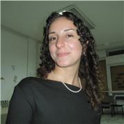 Sono una studentessa universitaria che offre la sua disponibilità per dare lezioni di italiano per stranieri