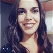 Profesora titulada, con experiencia dando clases particulares de inglés a alumnos de primaria y secundaria y universidad. 