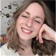 Studentessa al 5 anno di giurisprudenza offre lezioni di inglese e/o aiuto compiti per elementari, medie e superiori. 