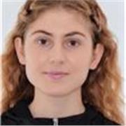 Estudiante en la Facultad de Filología de la UCM. Diploma nivel C1 en inglés y matrícula en la asignatura. Disponible para dar cla