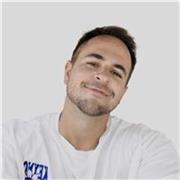 Licenciado en comunicación organizacional y productor y realizador  audiovisual