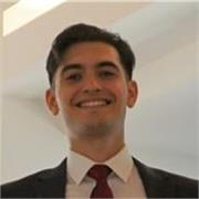 Laureato magistrale in ingegneria meccanica impartisce lezioni di Matematica e Fisica sia in presenza (se vicini) che online