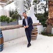 Laureato in lettere moderne disponibile per lezioni di italiano a Palermo