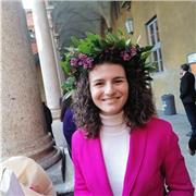 Laureata in Scienze Politiche e Sociali offre ripetizioni e affiancamento allo studio in diritto