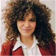 L'inglese non ti sembra così facile come dicono tutti? Ti serve un aiuto con la grammatica o qualcuno con cui fare pratica di conversazione? Dottoressa magistrale in Interpretazione impartisce lezioni di inglese per tutte le età dal livello A1 al livello