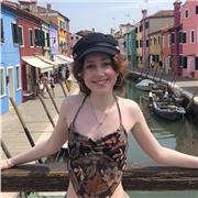 English tutor providing lessons for GCSE and A-Level students