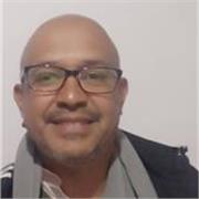 Magister en Filosofía Latinoaméricana ofrece clases a niños, jóvenes y adultos de como entender y dialogar con la cultura propia de este continente: Indigenismo, Negritud, Derechos humanos, Populismo, Feminismo