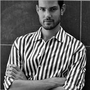 Profesor de Adobe Illustrator aplicado al Diseño de Moda (Fichas Técnicas)