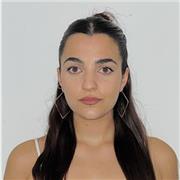 Profesora de inglés y de arte. Con experiencia con niños de 6 a 11 años. He trabajado también de niñera y soy una persona paciente