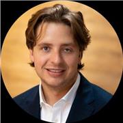 Fully qualified Chartered Accountant – Educating individuals at all levels