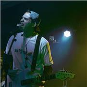 Doy Clases de guitarra y bajo