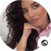 Profesora de Educación Primaria, con experiencia en el ámbito social y enfoque interseccional.