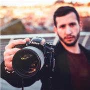 Fotografo da quasi 8 anni. Frequento l'accademia di belle arti di napoli con indirizzo  fotografia