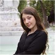 Studentessa di Scienze Politiche impartisce lezioni di inglese per tutti i gradi di istruzione