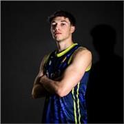 Jugador de baloncesto profesional. Entrenador de técnica individual, skills, táctica y situaciones reales de juego.