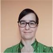 English teacher with 15 years of experience offers lessons for both children and adults
