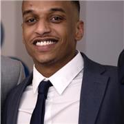 Englischunterricht mit britischem Touch, 15 Jahre London-Erfahrung und Studium der Wirtschaftswissenschaften.