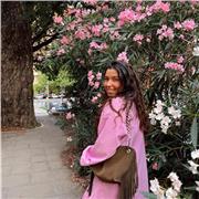 He estudiado el Grado en Maestro de Educación Primaria y el Máster en Innovación en Didácticas Específicas y actualmente estoy preparando oposiciones. He trabajado en Dublín como profesora durante 1 año. Tengo experiencia como canguro y profesora particul