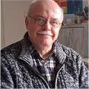 Deutsch, Englisch, Französisch
Demokratiekunde
Kommunikation 
Lesen, Verstehen
