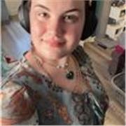 I’m a supportive and empathetic teacher and will give energetic lessons tailored to your level.