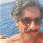 Lezioni di italiano tradizionale e contemporaneo con coniugazioni verbali esatte.