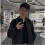 Profesor de diversas áreas, con especial trato hacia los niños de Primaria y ESO