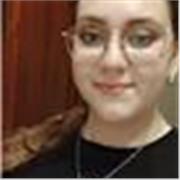 Soy una una chica joven q da clases de matemáticas.