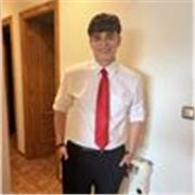 Estudiante con sólida base en matemáticas y ciencias. Imparto clases a alumnos de Primaria, ESO y Bachillerato adaptándome a sus n