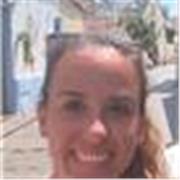 Dottoressa commercialista impartisce lezioni in materie giuridiche ed economiche