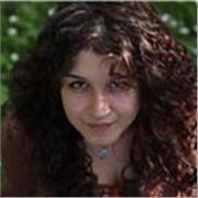 Studentessa universitaria con certificazione C1 offre lezioni e aiuto compiti in inglese. Let's work together!