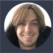 American English Teacher Offering Engaging and Personalized Lessons