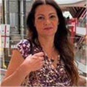 Offro lezioni private a bambini delle scuole elementari e medie, adattandole alle loro esigenze.
