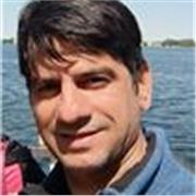 als Übersetzer, Arabisch, Kurdisch zur Deutsch. alle Fächer.  