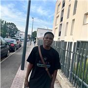 prof de maths proposant des cours de soutien et aide aux devoirs a domicile en présentiel aux élèves de 6ème a terminale