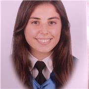 Soy graduada en química por la UPV y he realizado el Máster de profesorado de secundaria. Doy clases en euskera y castellano