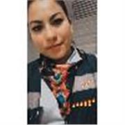 ayuda a personas a identificar intereses, habilidades, valores y metas para tomar decisiones acertadas sobre su futuro laboral y e