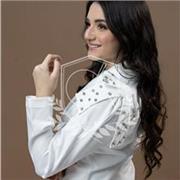 Sou Cirurgiã-Dentista e gosto de trabalhar dando aula. Fui monitora durante toda faculdade