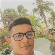 Profesional de administración industrial con conocimiento matemático, matemática financiera y presupuestos