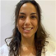 Sot profesora de primaria y educación infantil, especializada en educación especial y pedagogia terapéutica.