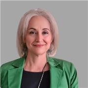 Profesora de contabilidad con más de 15 años de experiencia