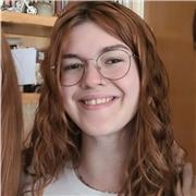 Estudiante de medicina, apta para enseñar ciencias de la salud. También para enseñar idiomas (Inglés y Francés)