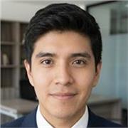 Profesor de informática para adolescentes, jóvenes, personas mayores