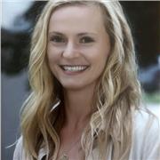 Canadian English native speaker with 9 years teaching experience